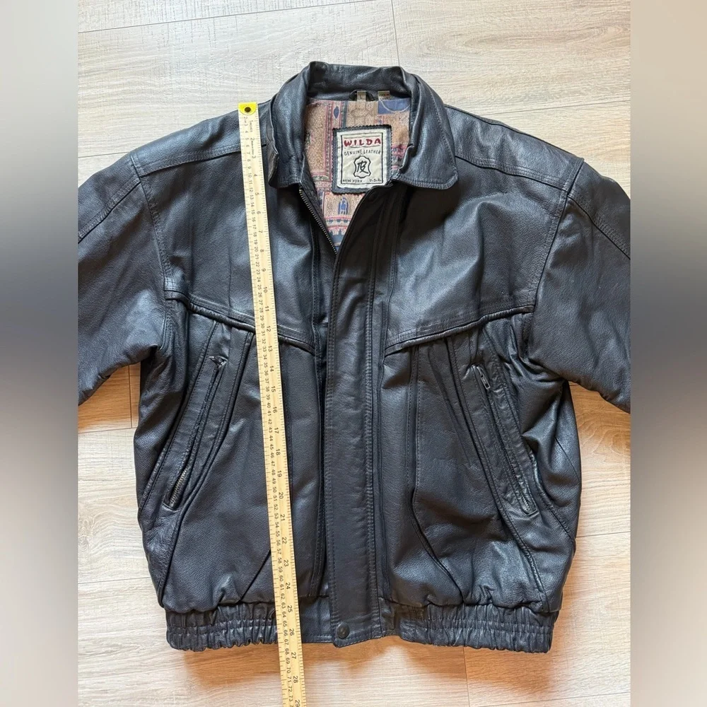 Wilda Vintage Men’s Black Genuine Leather Bomber Jacket L Lined Zip Front - Picture 12 of 13